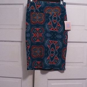 LuLaRoe, Women's Small Cassie/Skirt